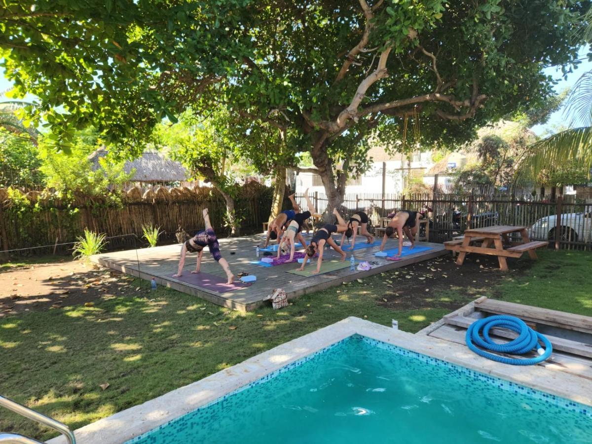 Green Belly Surf Hostel El Paredón Buena Vista Dış mekan fotoğraf